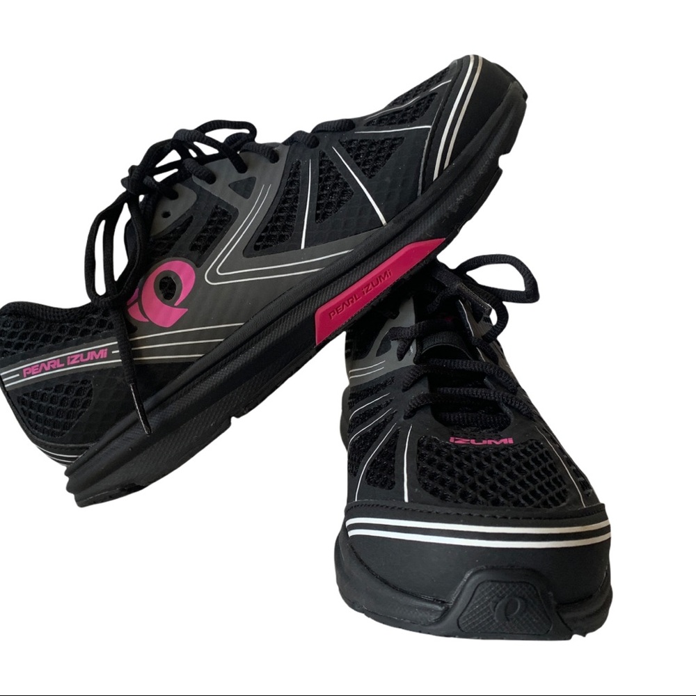 Pearl Izumi road fuel IV pink and black